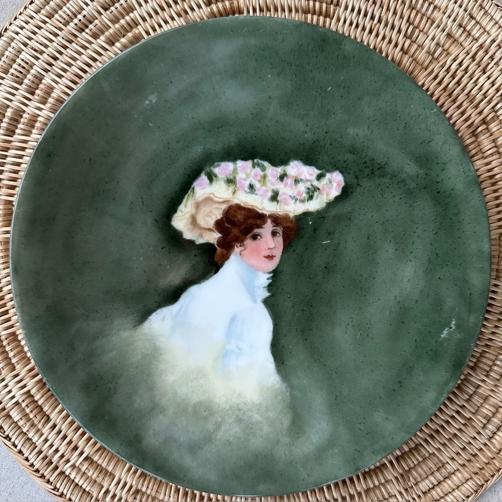 1903 Haviland plate portrait woman Limoge Belle Époque Art Nouveau‎